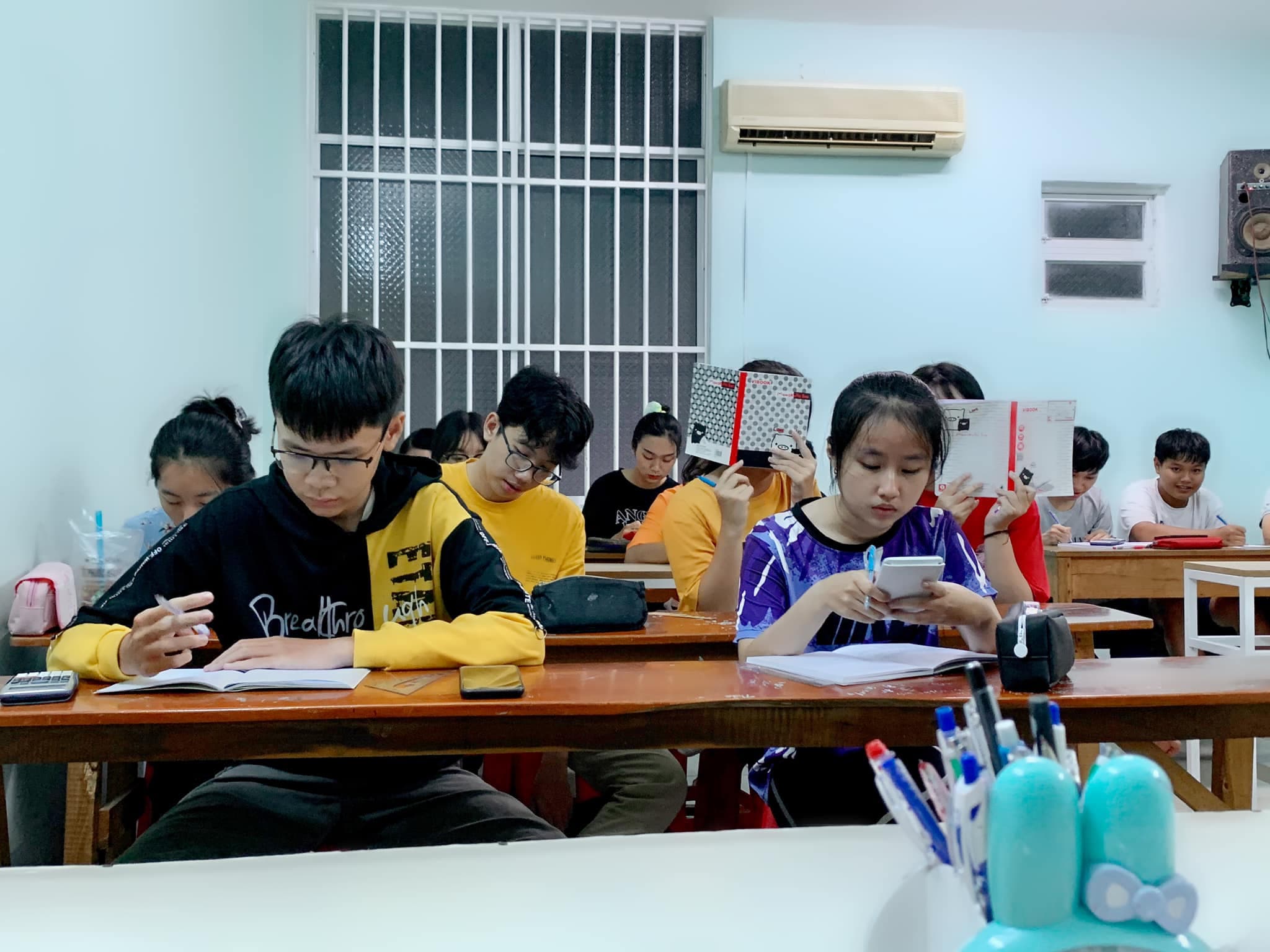 Classroom 8
